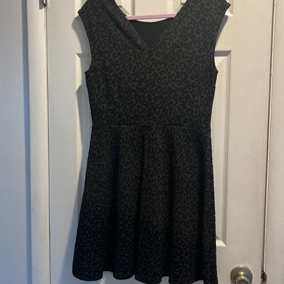 LOFT dress - Picture 3 of 5